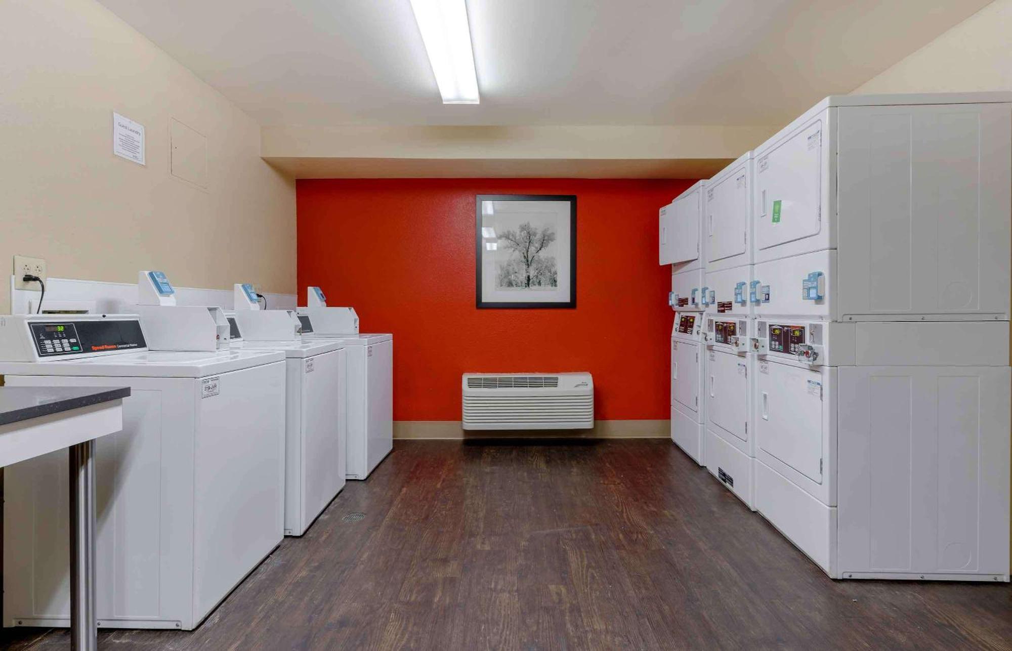 Extended Stay America Suites - Richmond - W Broad Street - Glenside - North מראה חיצוני תמונה